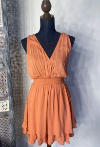peach dress M