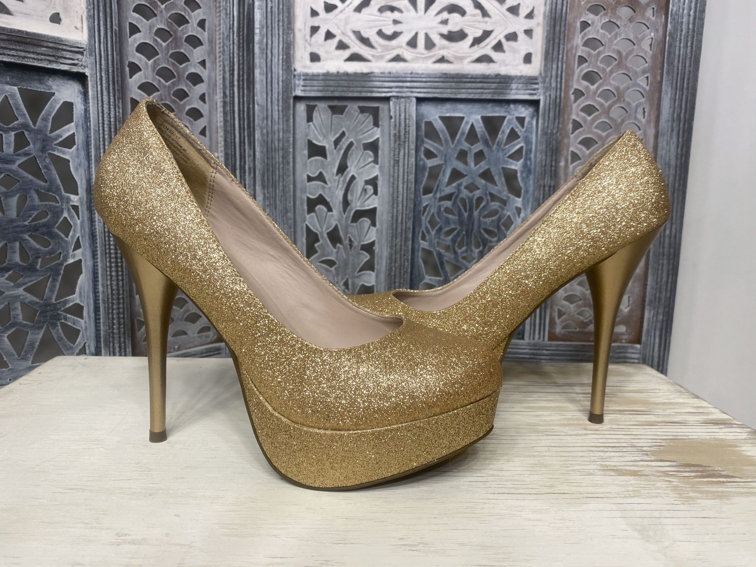 gold sparkle heel size 8